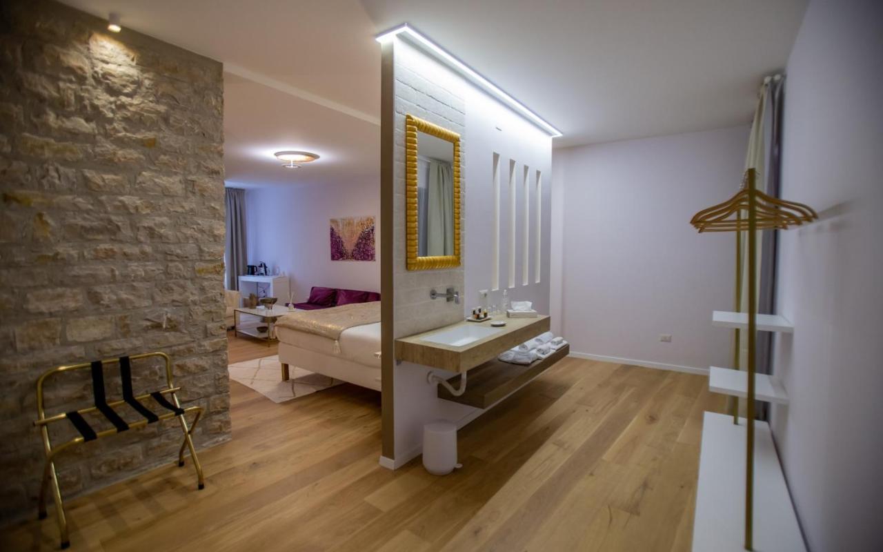 La Piazzetta Suite Potenza Bagian luar foto
