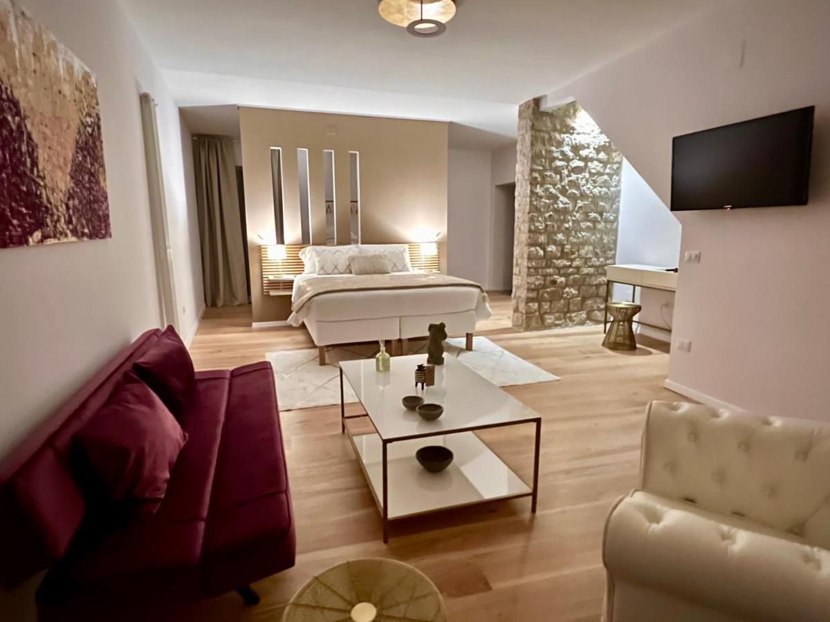 La Piazzetta Suite Potenza Bagian luar foto